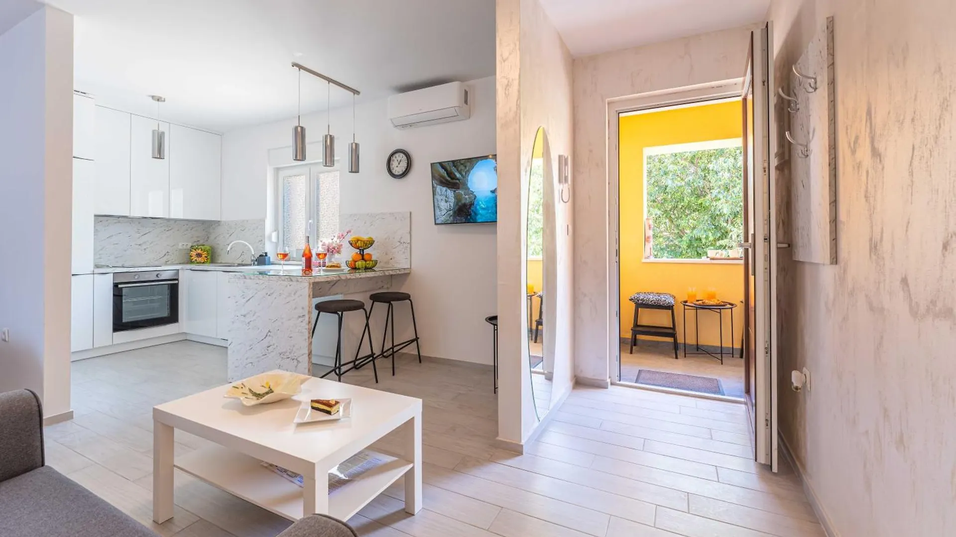 Pula Centar Apartment 0*,